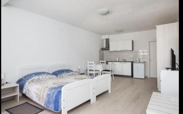 Apartmani Ve-Ro 1 Abbazia Esterno foto