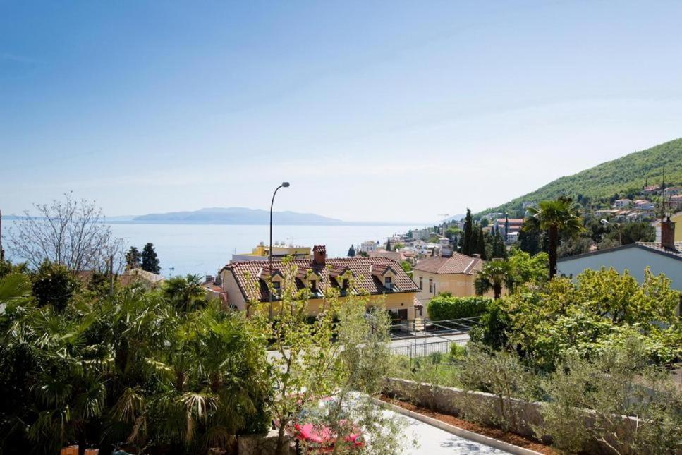 Apartmani Ve-Ro 1 Abbazia Esterno foto